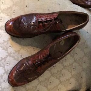 Dickerson Vintage “Flex Walker”. 10 1/2 AAAA